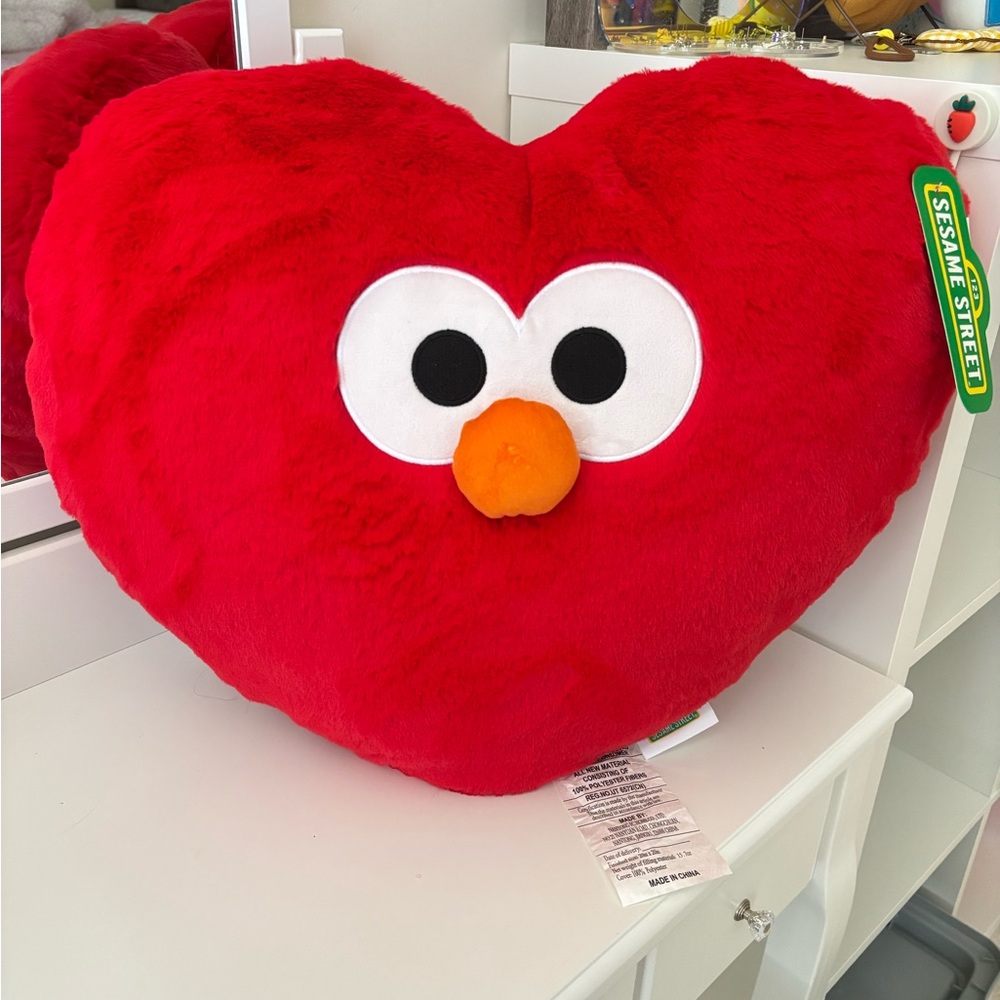 Sesame Street Elmo Valentine’s Day Heart Throw Pillow